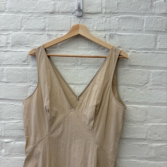 Anthropologie || Sleeveless V-Neck A-Line Dress Seamed Midi Tan 14 - Picture 3 of 9